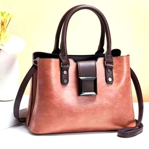 Modern, Classic Tote
